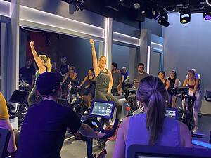 Peloton Studios NYC Tips & Tricks: My Epic Experience! - Mending Time